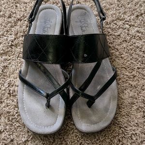 Life stride women’s sandals